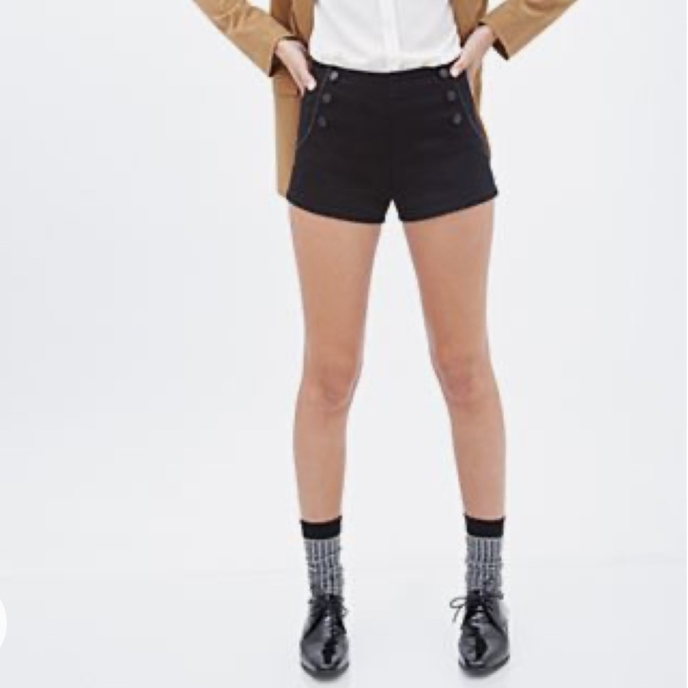 ARITZIA TALULA Canada Vintage Y2K Classy Black Button Sailor Shorts Bottoms